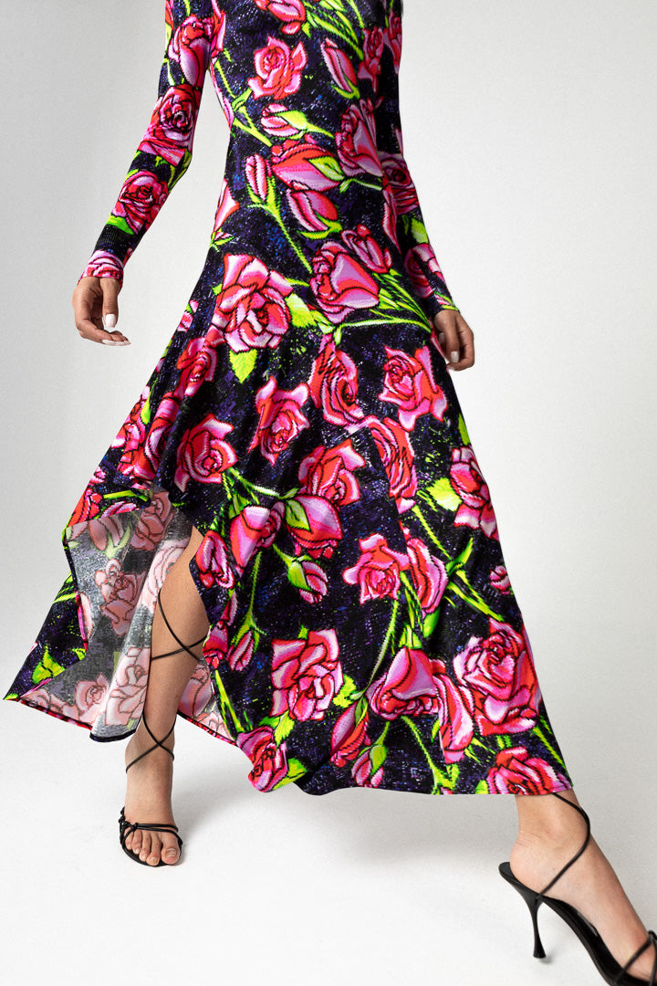 PIXEL ROSES LONG DRESS WITH RUFFLE