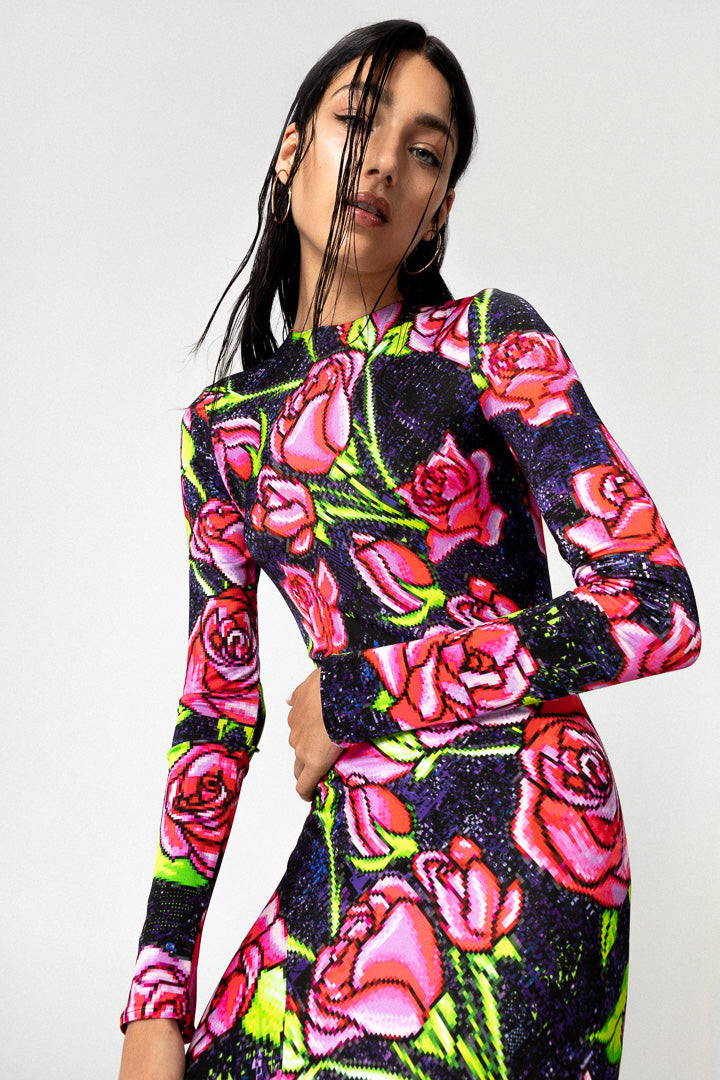 PIXEL ROSES LONG DRESS WITH RUFFLE